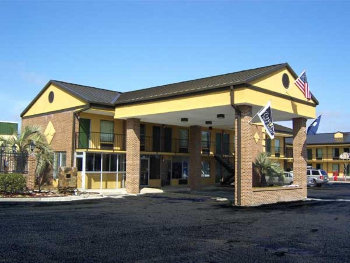 Travelers Inn & Suites Самтер Экстерьер фото
