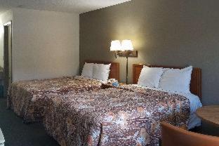 Travelers Inn & Suites Самтер Номер фото